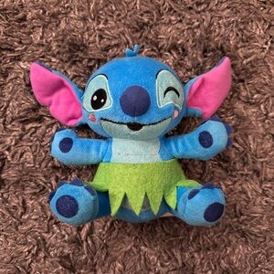 Disney Stitch Hawaiian Plush 7"